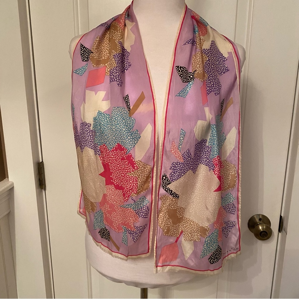 OSCAR DE LA RENTA SCARF PURPLE WHITE BLUE PINK TAN GEOMETRIC SILK LONG RECTANGLE